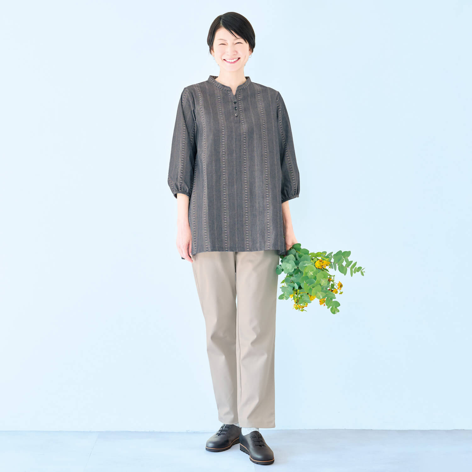 春の「着心地のいい服」パンツ(股下67cm)