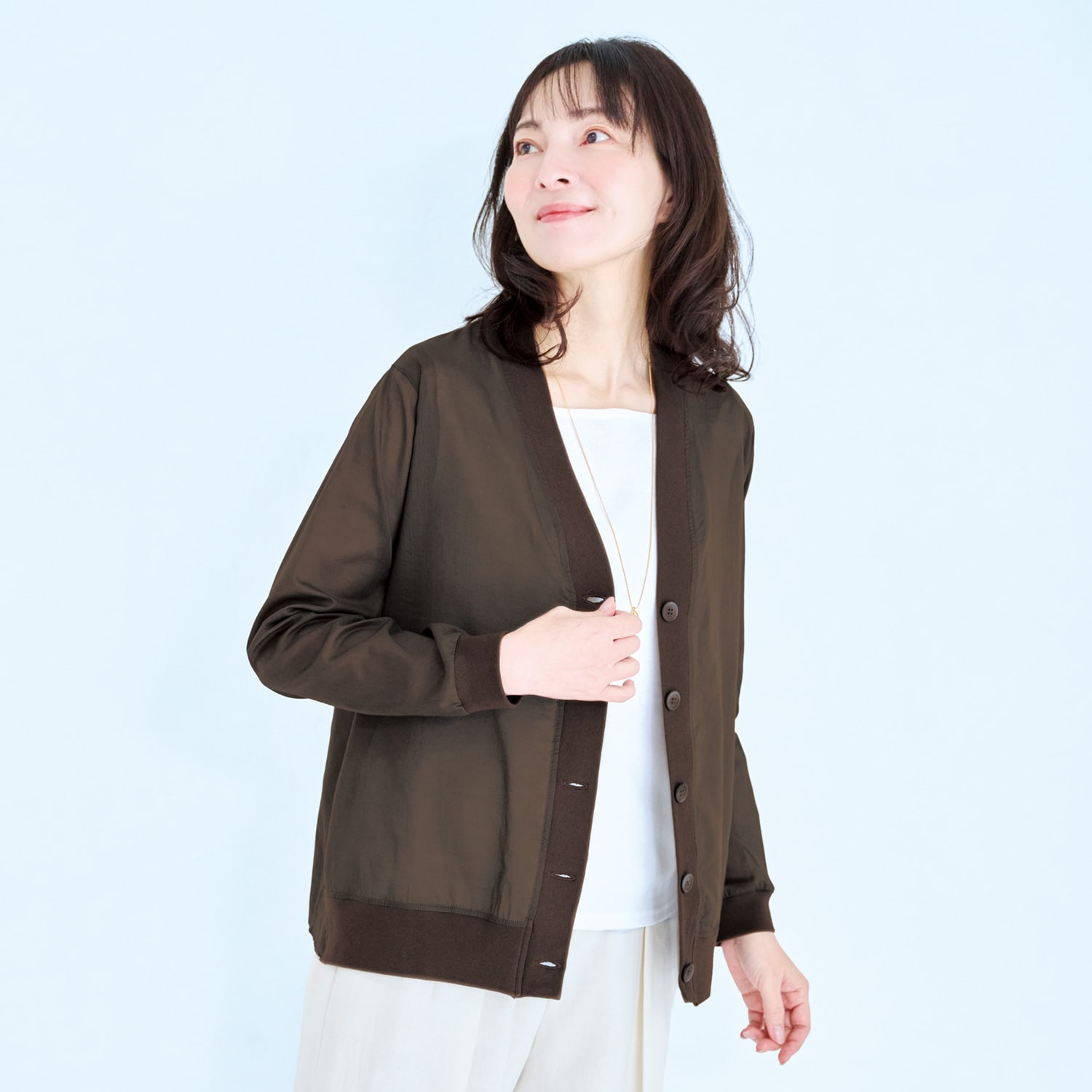 Vネックシアーカーディガン