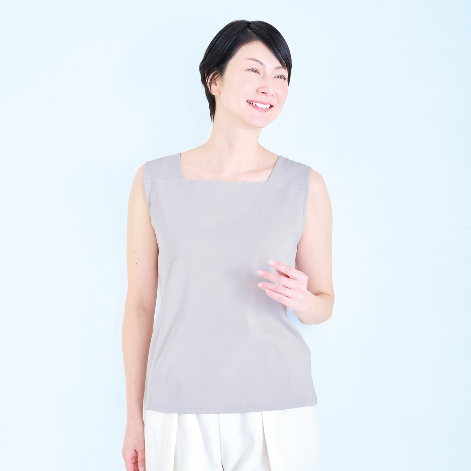 淑女のタンクトップ