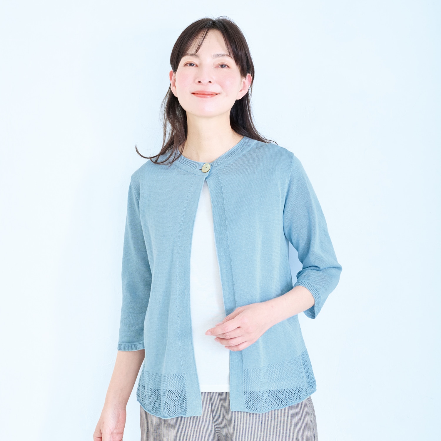 透かし編みカーディガン