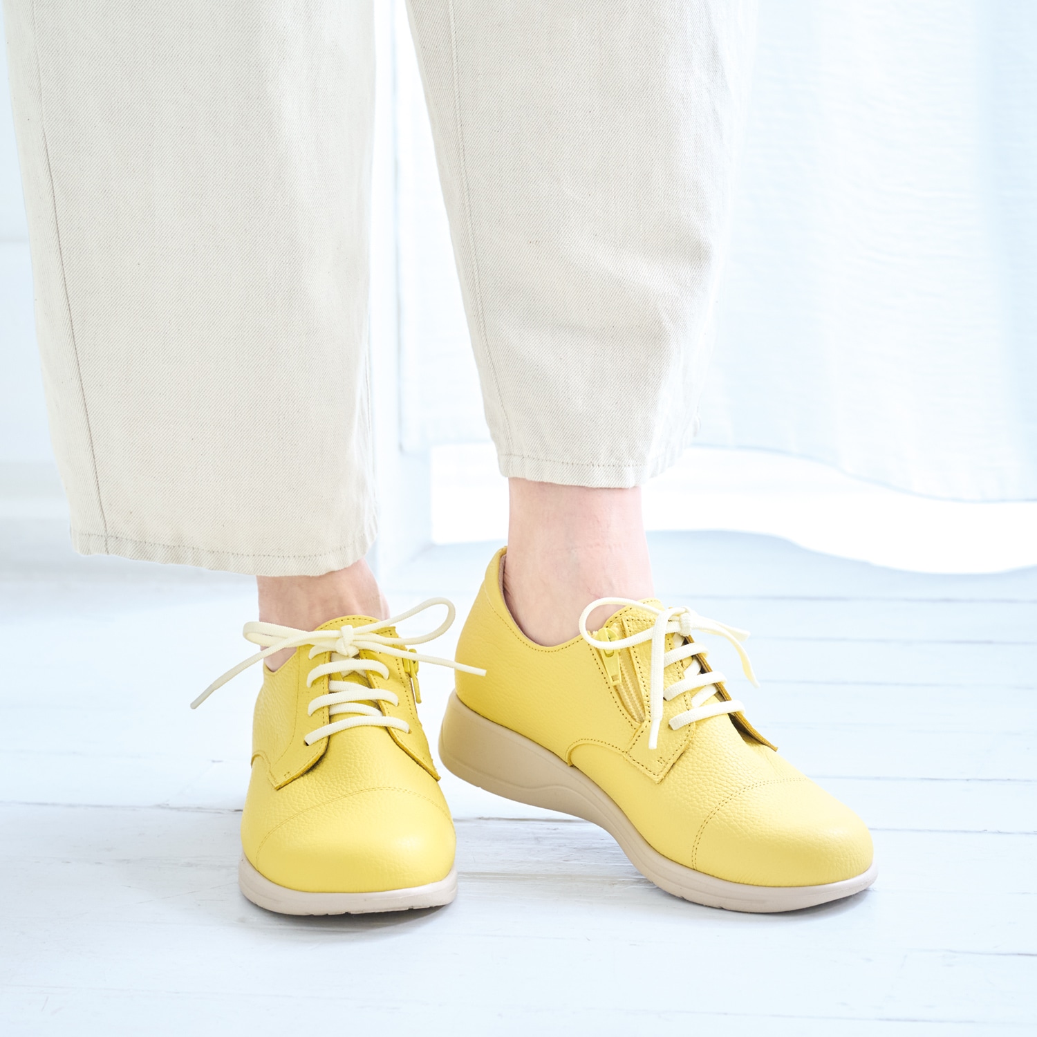 夏の「着心地のいい服」シューズ