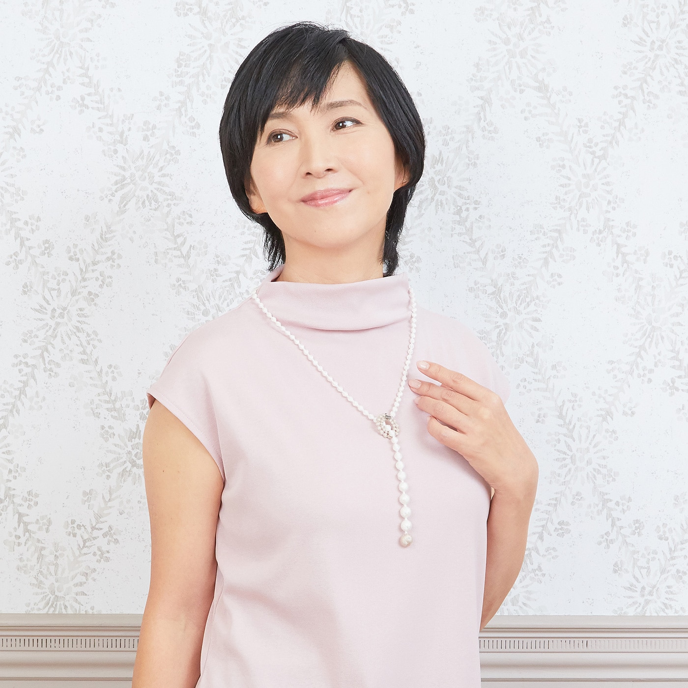 スフィアシルクネックレス